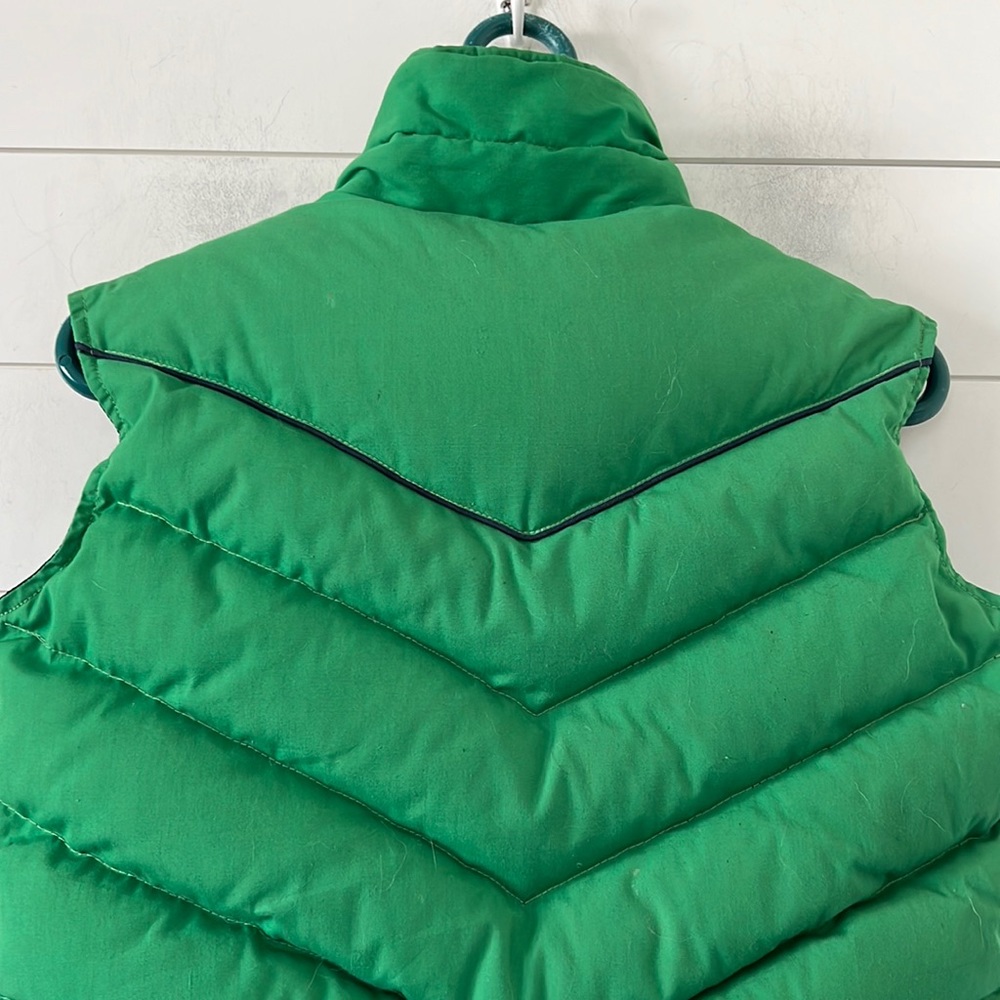 Vintage Green Puffer Vest for Women - Picture 9 of 16